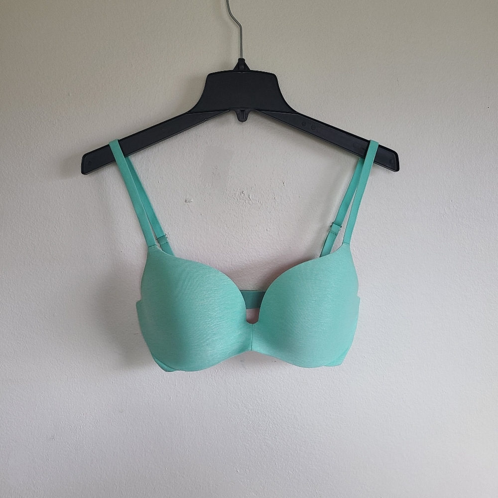 Pink Victoria's Secret- 32DD Pushup